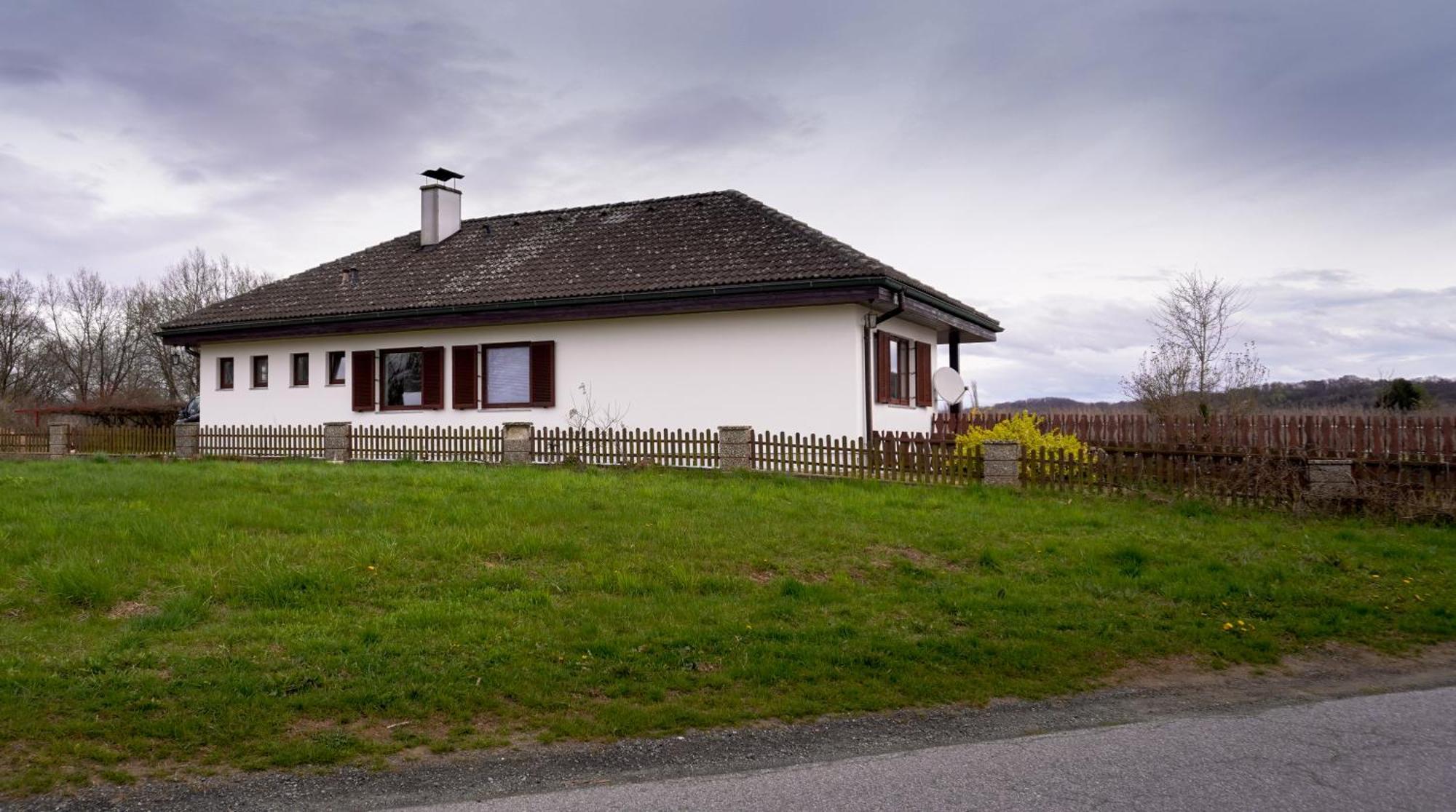 Golf Und Thermen Ferienhaus Golfblick Bad Loipersdorf Gillersdorf Exterior photo